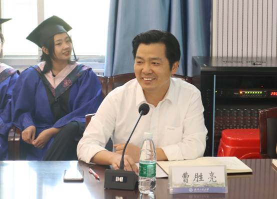 ²ÜʤÁÁ½áÒµÒÇʽ½²»°